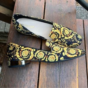 SHOE DAZZLE GINNEY BAROQUE PRINT FLATS SIZE 6.5